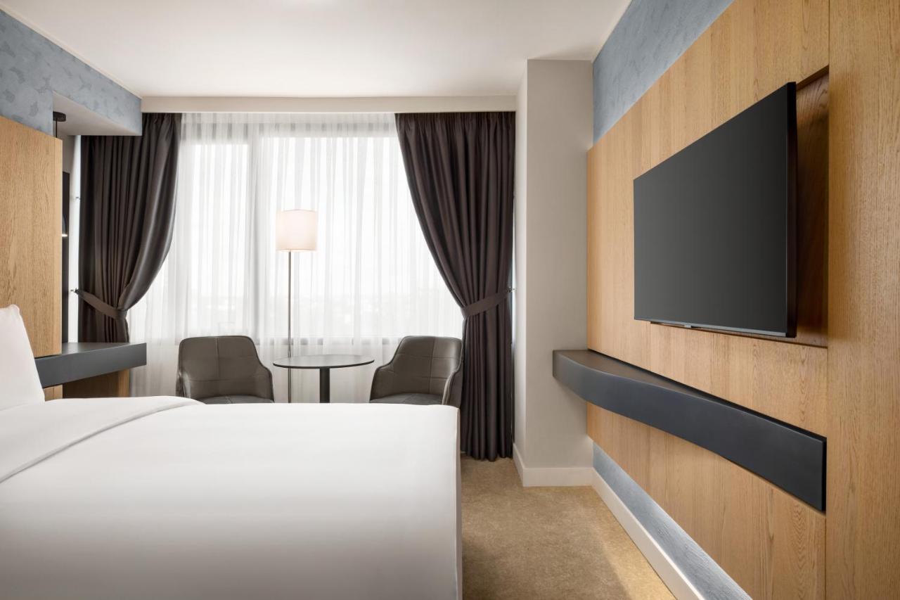Hotel Ramada By Wyndham Slatina Parc Exterior foto